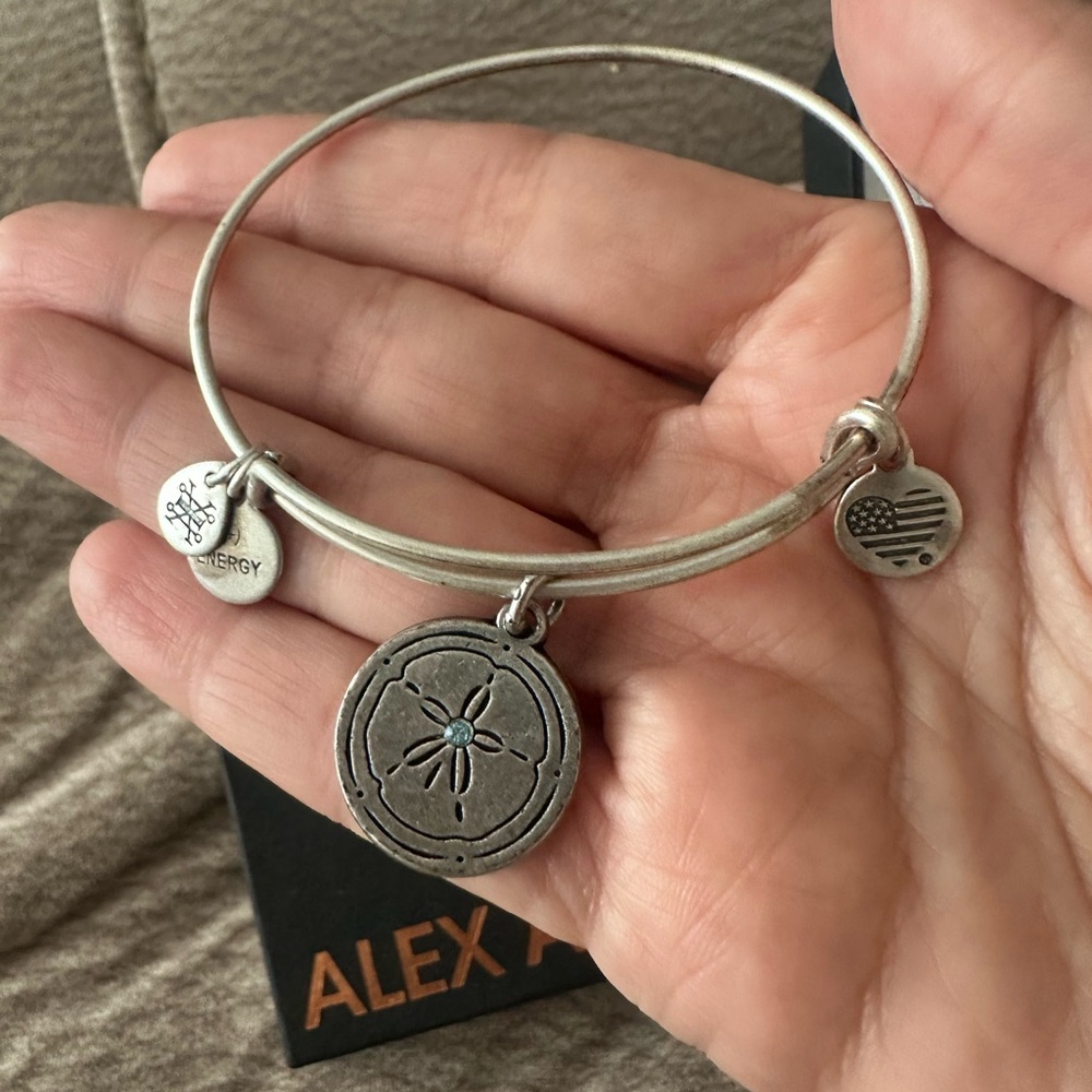 Charm Bracelet! - image 8